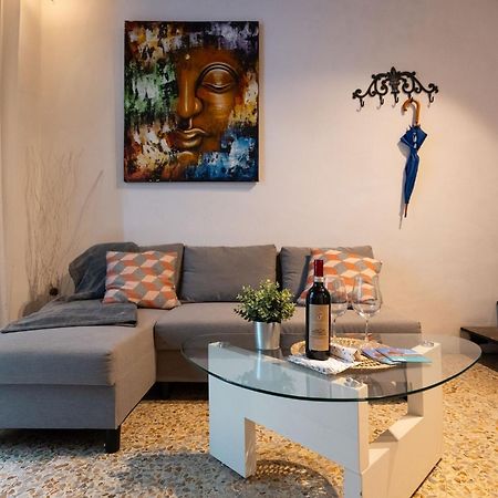 F1 - Santa Croce One Bedroom Apartment For Couples فلورنس المظهر الخارجي الصورة