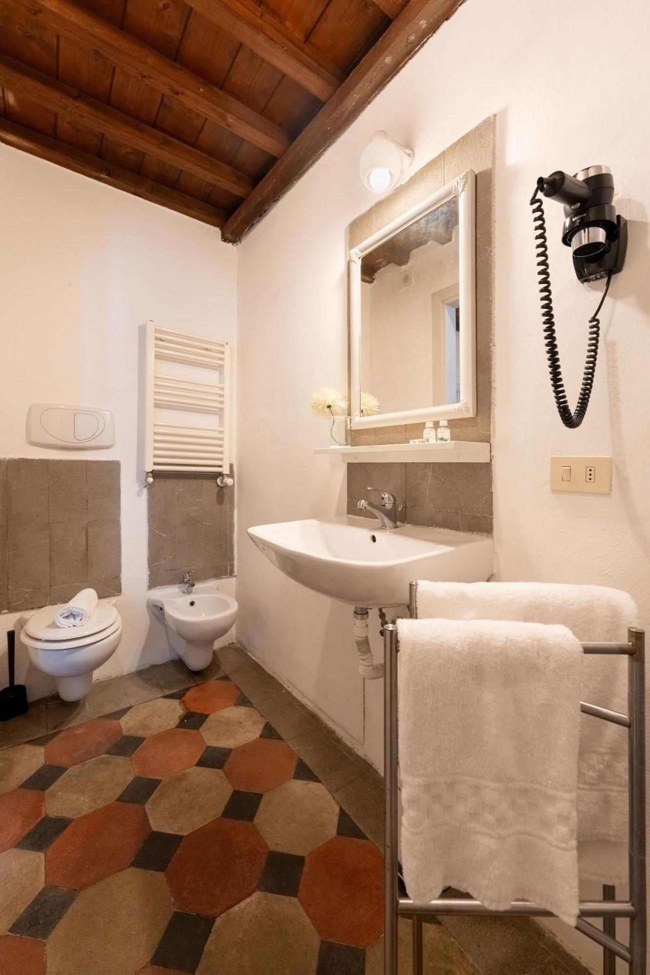 F1 - Santa Croce One Bedroom Apartment For Couples فلورنس المظهر الخارجي الصورة