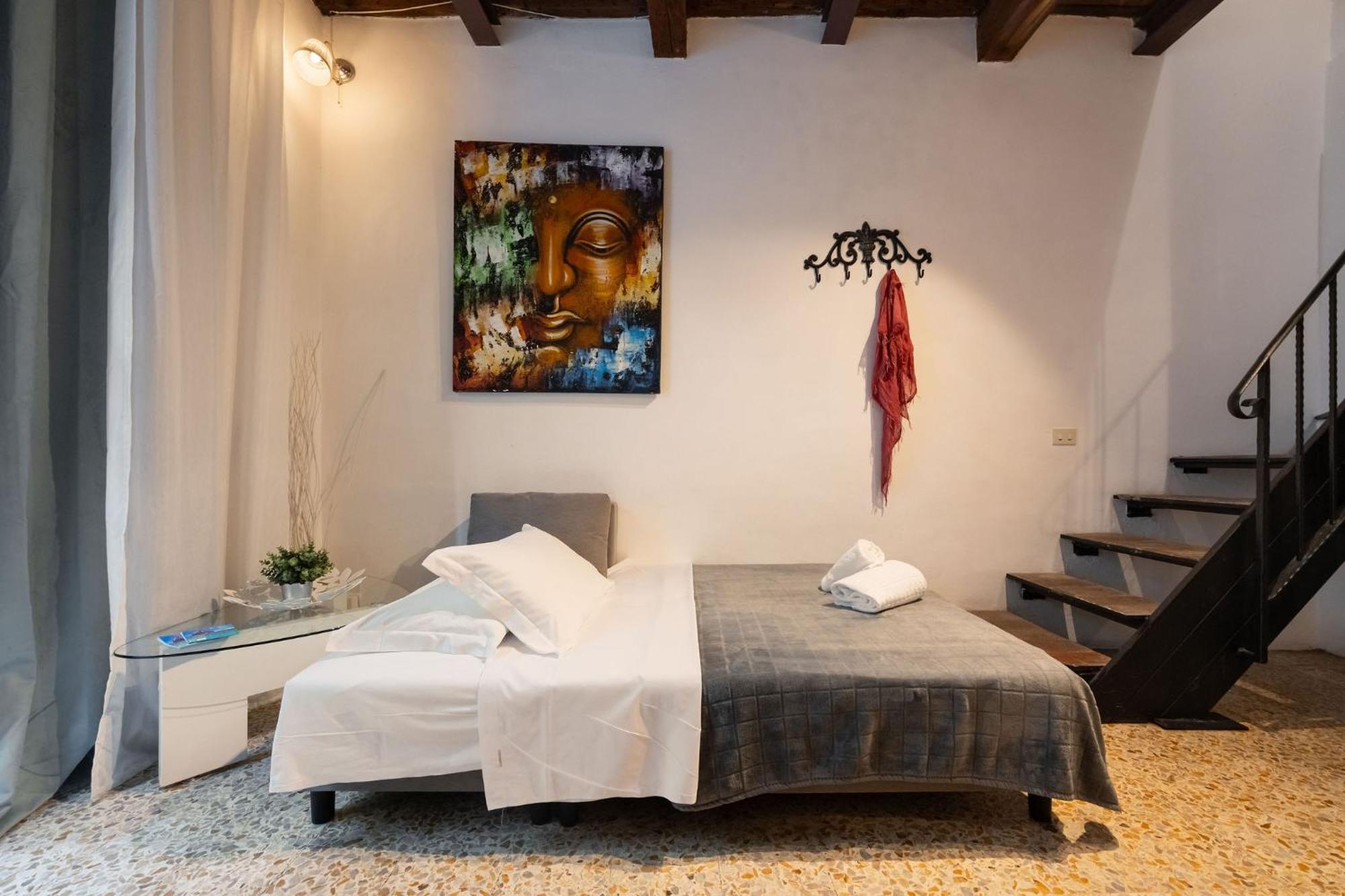 F1 - Santa Croce One Bedroom Apartment For Couples فلورنس المظهر الخارجي الصورة