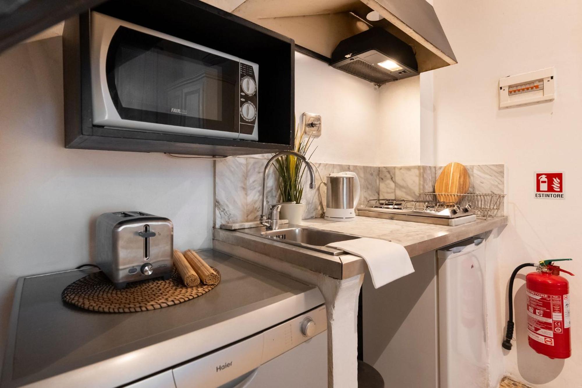F1 - Santa Croce One Bedroom Apartment For Couples فلورنس المظهر الخارجي الصورة