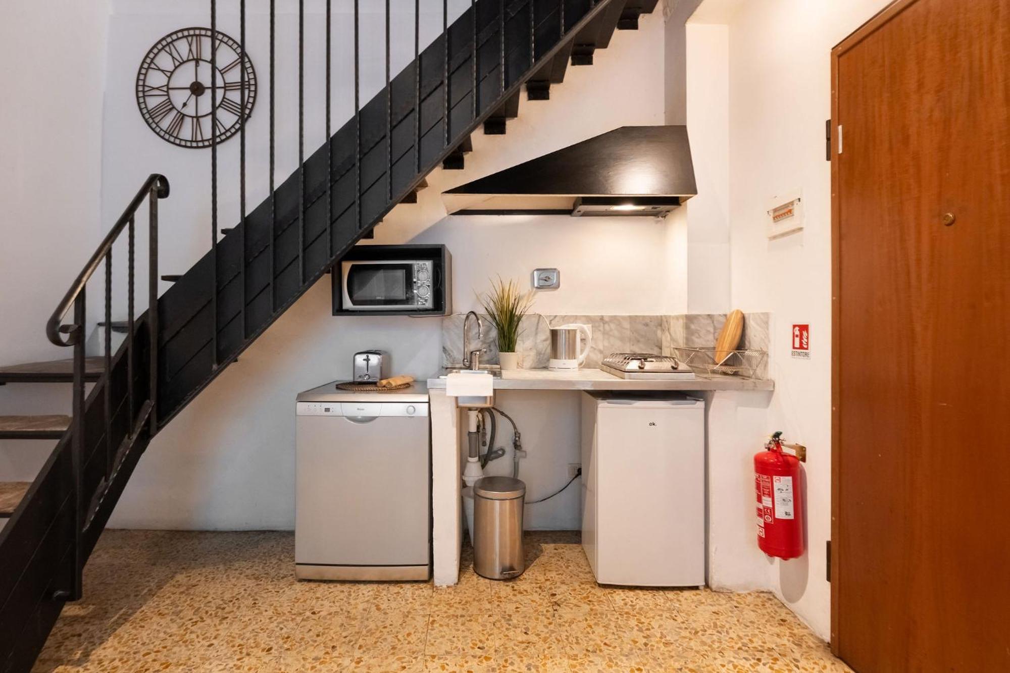 F1 - Santa Croce One Bedroom Apartment For Couples فلورنس المظهر الخارجي الصورة